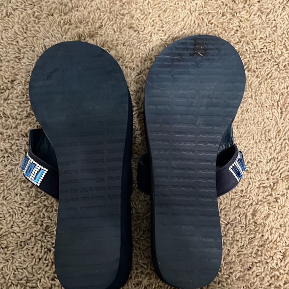 COPY - Navy rhinestone Yellow Box flip flops - size 11 - Picture 3 of 4